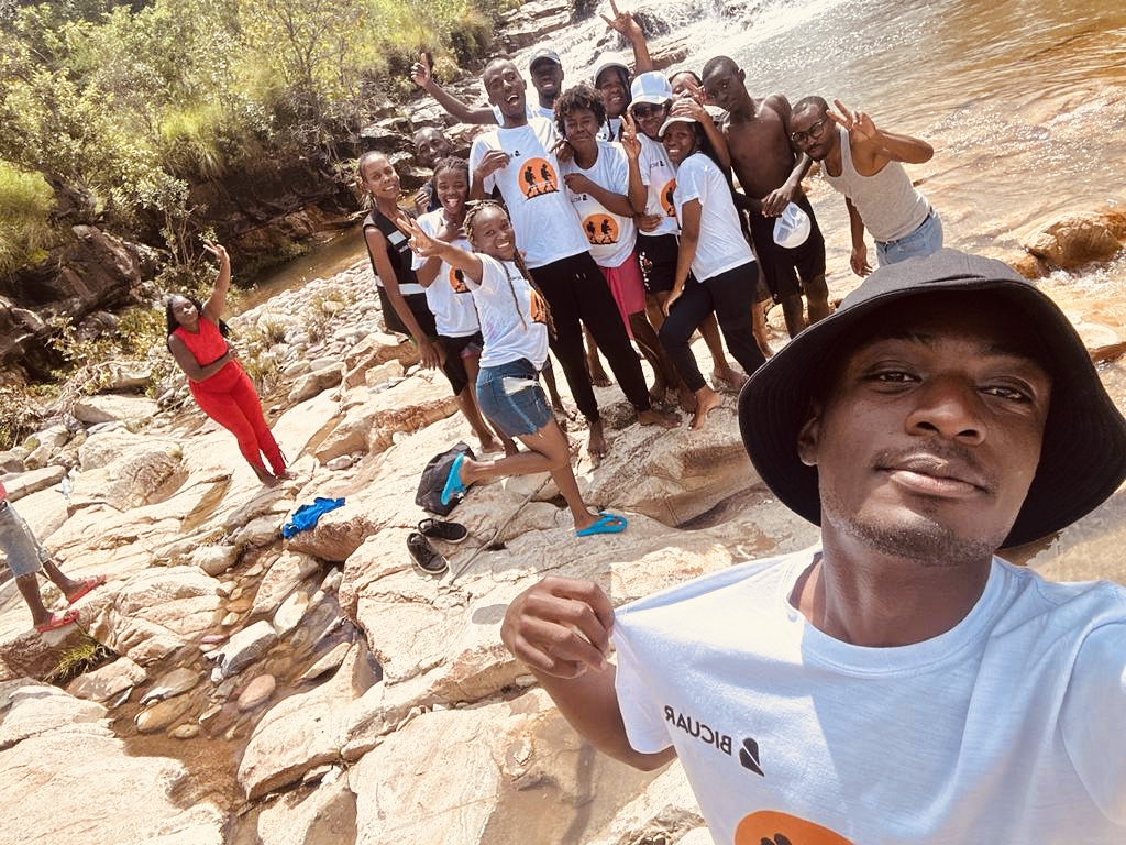 Foto 3 da excursão Excursão as Piscinas Naturais da Catchicuvuila